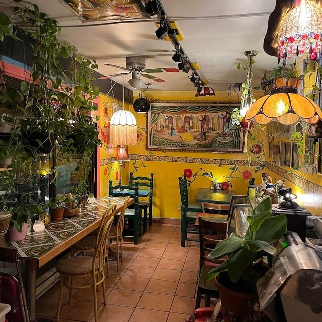 Chez José Café - Breakfast, Middle Eastern, Bubble Tea Restaurants Near: H2V4E4