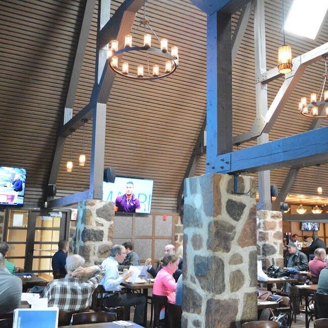 Brasserie Le Manoir Pointe-Claire -  Restaurants Near: H9B2L3