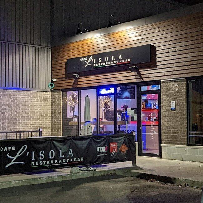 Caf&eacute; L'Isola - Delivery Restaurants Near: H9C2T9