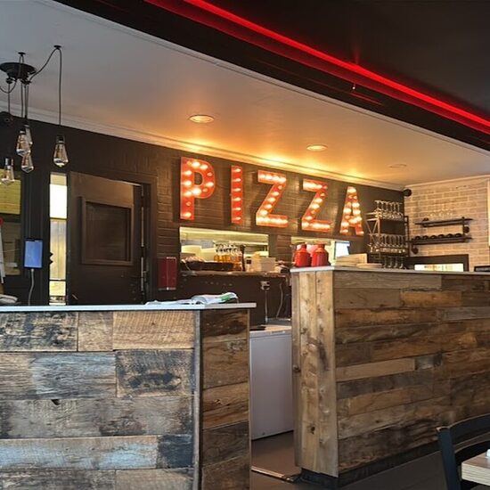 Pointe Aux Trembles Pizzeria Brochetterie - Restaurants in RDP-Pointe-aux-Trembles