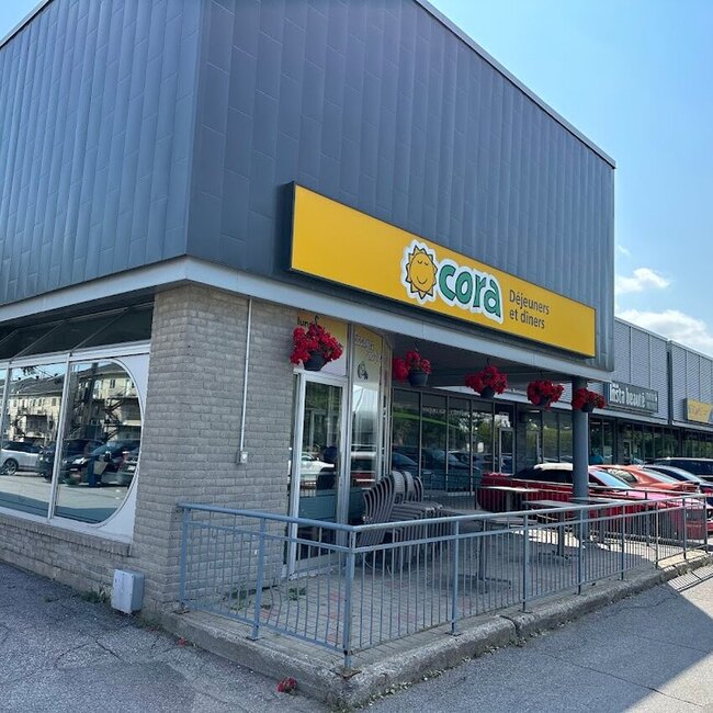 Cora D&eacute;jeuners et d&icirc;ners Restaurant