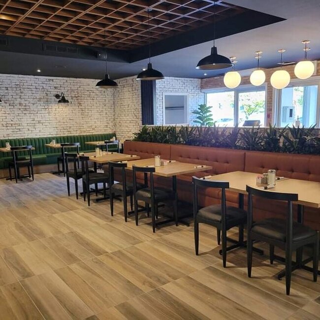 Rotisserie Salaberry (la) Restaurant
