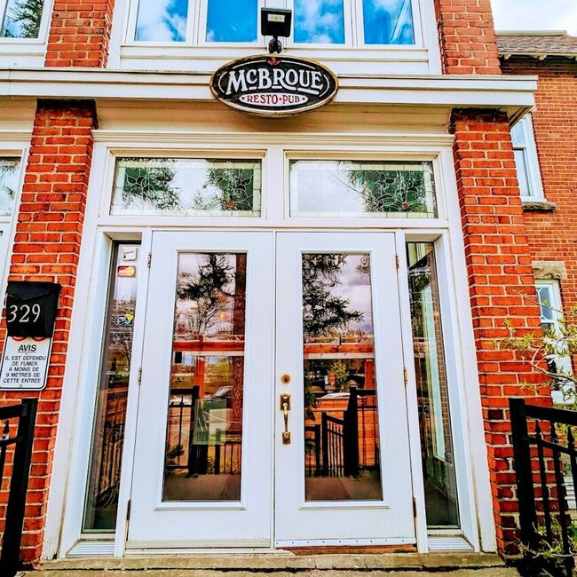 McBroue Resto Pub Restaurant