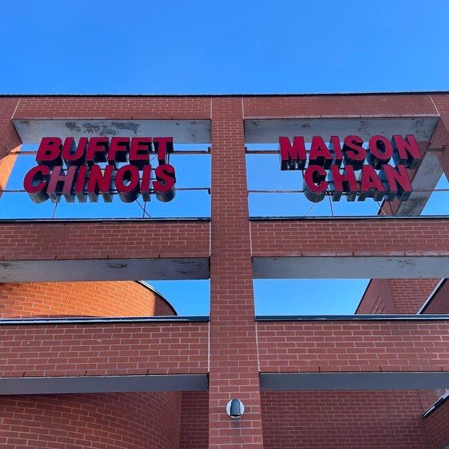 Buffet Chan - Restaurants pr&egrave;s de: H7E0A5