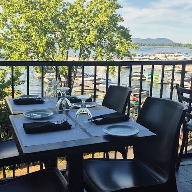 Grillades Du Fort Restaurant