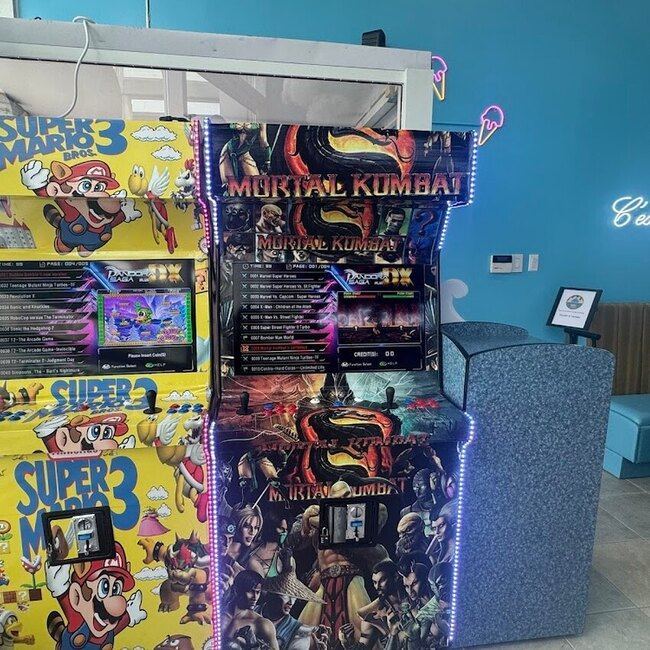 Gaufres et Glaces - Restaurants pr&egrave;s de: J4Y3B8