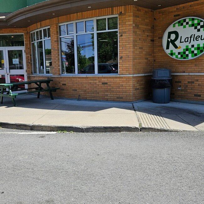 Restaurant Lafleur - Restaurants pr&egrave;s de: J6S6A5