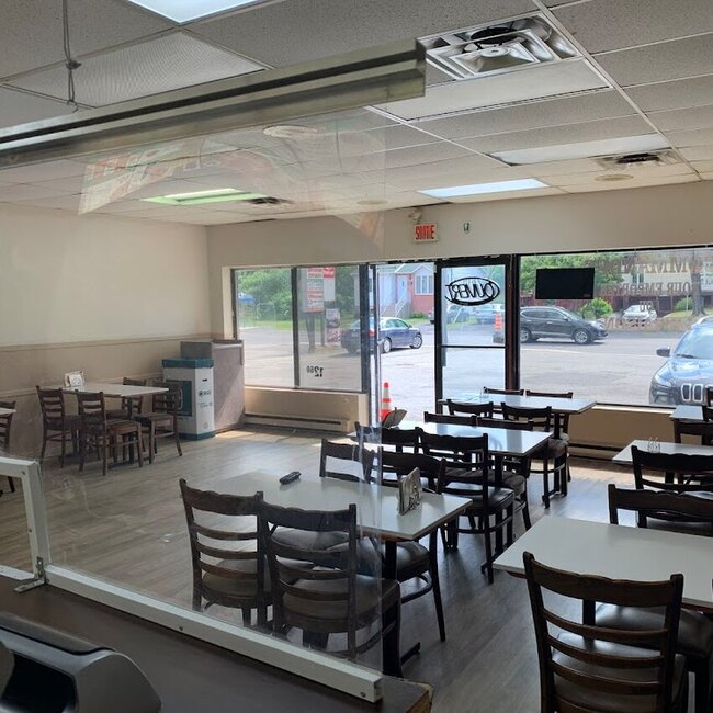 Pizza Sema -  Restaurants Near: H7R1L5