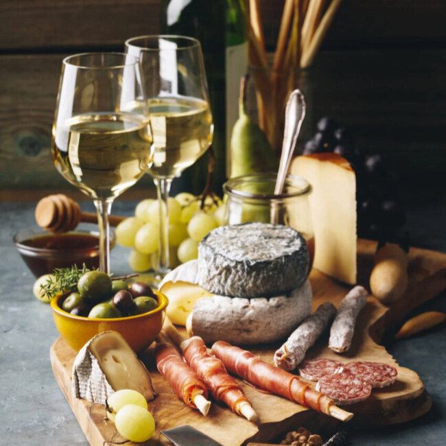 Un Vin de Folie - Brossard Great selection of wines Restaurants