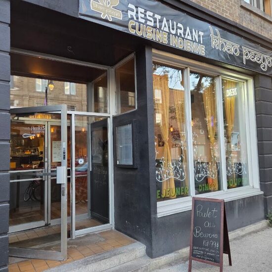 Khao Peeyo - Poutine, Burgers Restaurants in Montreal