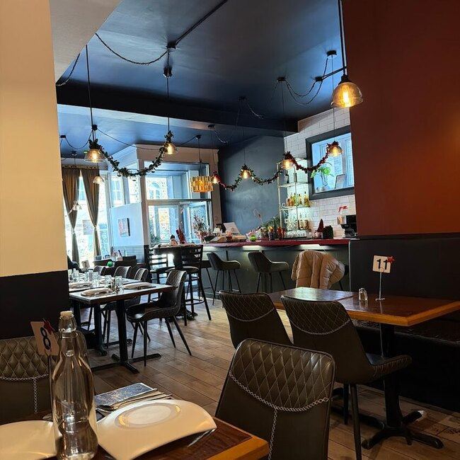 Khao Peeyo - Restaurants pr&egrave;s de: H3J1R1