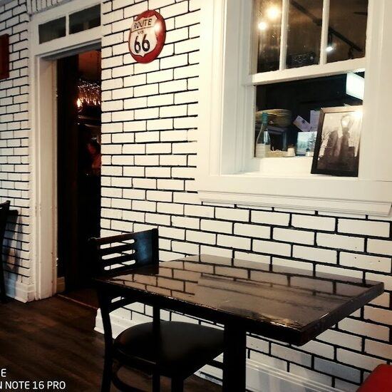 La Posta Café Bistro - Restaurants in Montreal