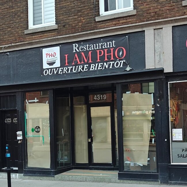 I AM PHO - Breakfast, Soups, Cafés Restaurants Near: H4E3J2