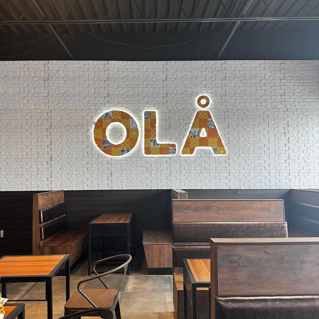 Monteiro Express - Laval Grill Open Late Restaurants