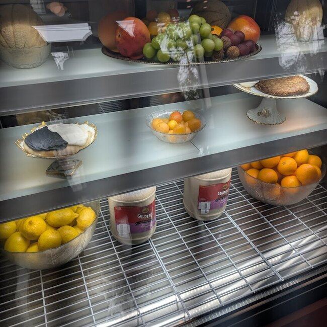 Yans Deli - Restaurants pr&egrave;s de: H4P1G9