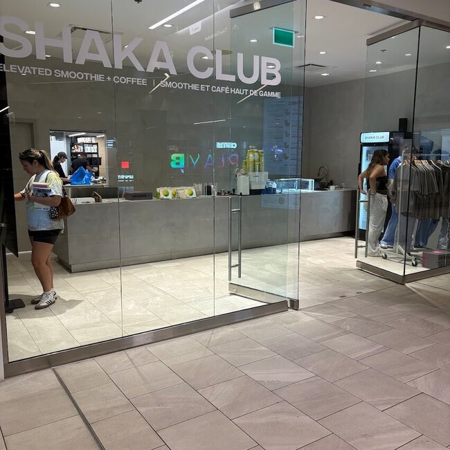 Shaka Club (Caf&eacute; & Smoothie) - New Restaurants Near: H2Y1V2