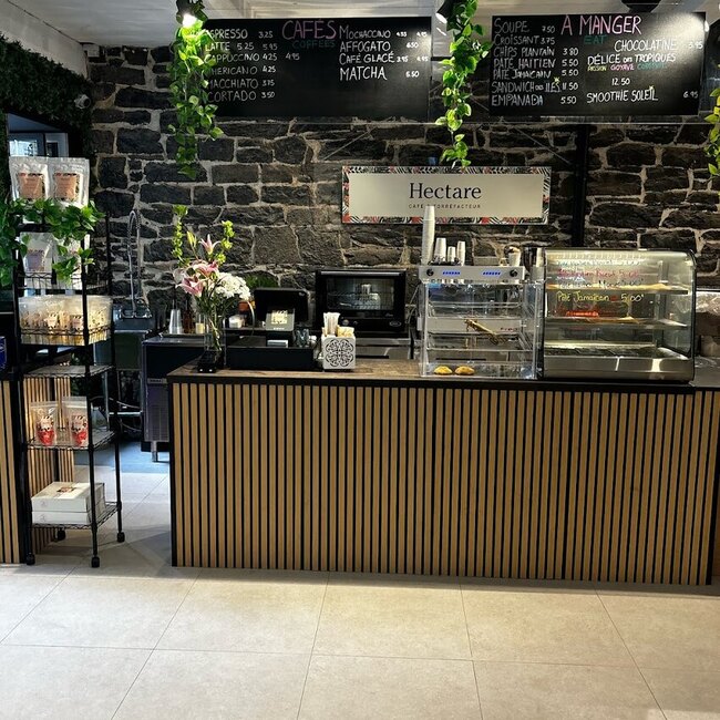 Hectare Caf&eacute; -  Restaurants Near: H2Y1G2