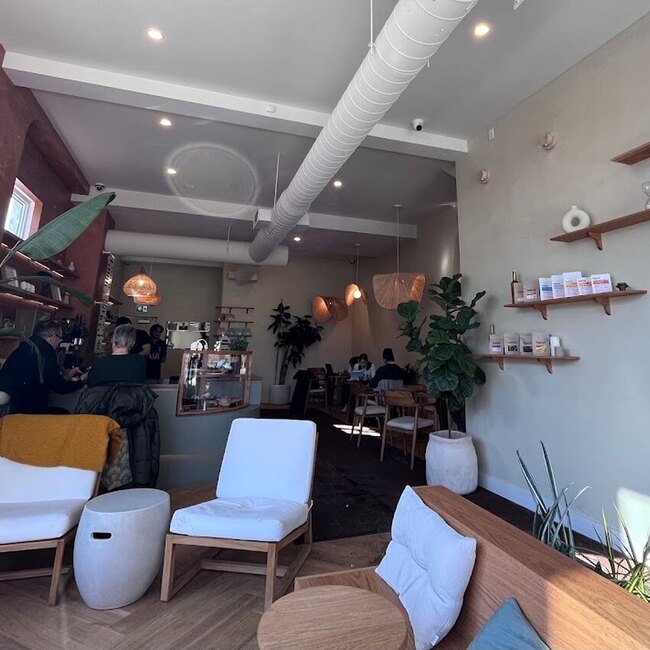 FluffysMTL - Restaurants Caf&eacute;s, Soupes pr&egrave;s de: H4E3H9