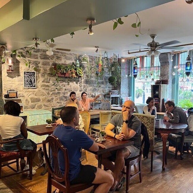 ArTisane Caf&eacute; - Bubble Tea, Bagels Restaurants Near: H2L4E9