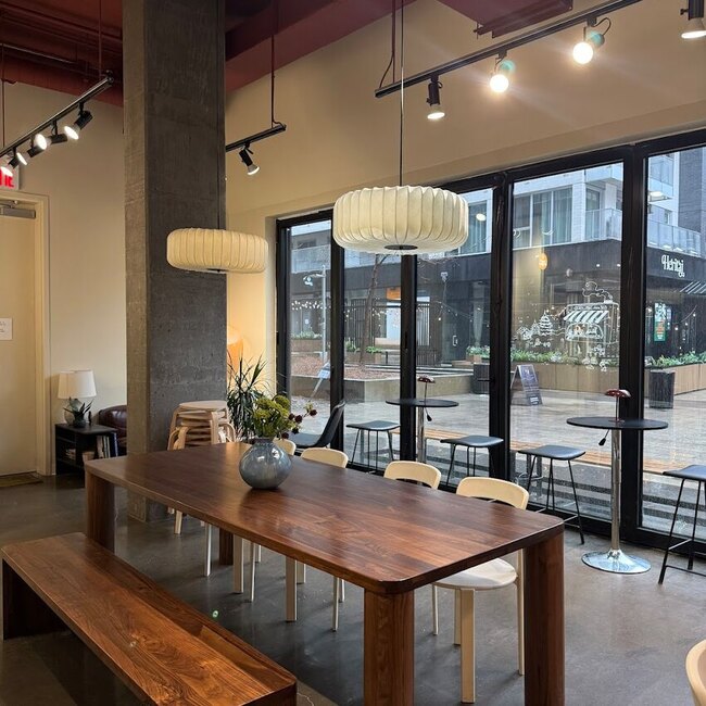 Café 2nd Gen - Restaurants près de: H2Y1N1