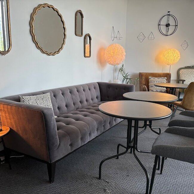 KAZA CAF&Eacute; - Restaurants pr&egrave;s de: H1X1H1