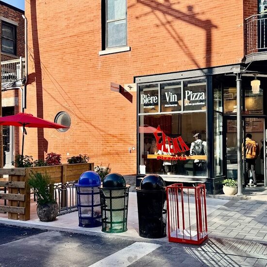 Pizz&eacute;ria Elena - Restaurants Cr&egrave;mes glac&eacute;es de Montr&eacute;al