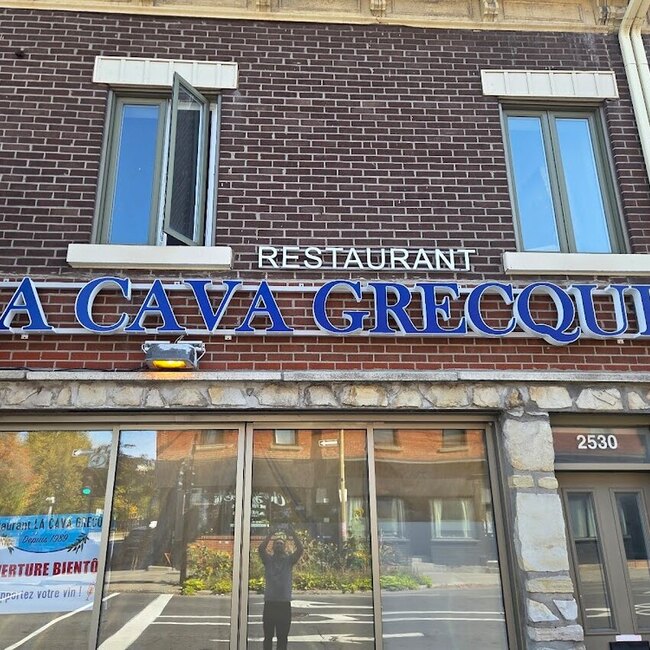 La Cava Grecque Montreal Restaurant: Menu, Reviews & Reserve (2026)