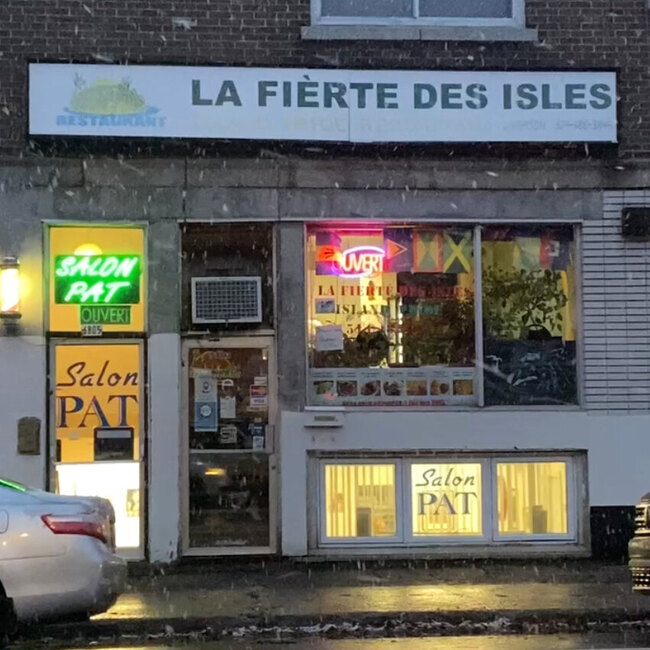 Island Pride Restaurant - Restaurants près de: H4B2P3