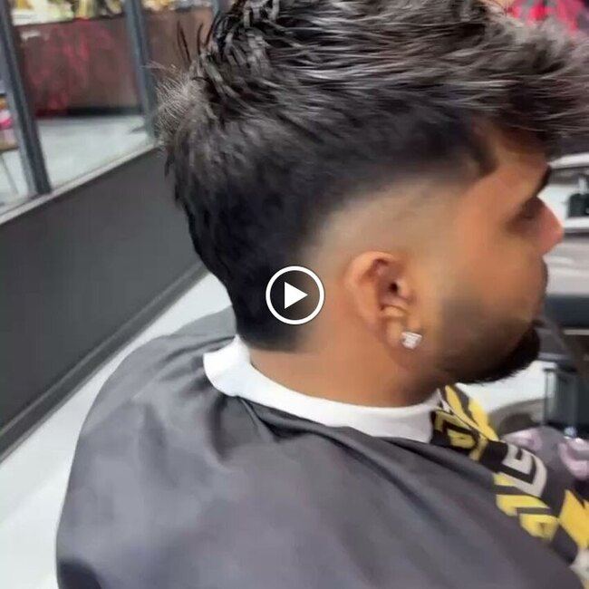 Salon Barbierista -  Restaurants Near: H4J1C8