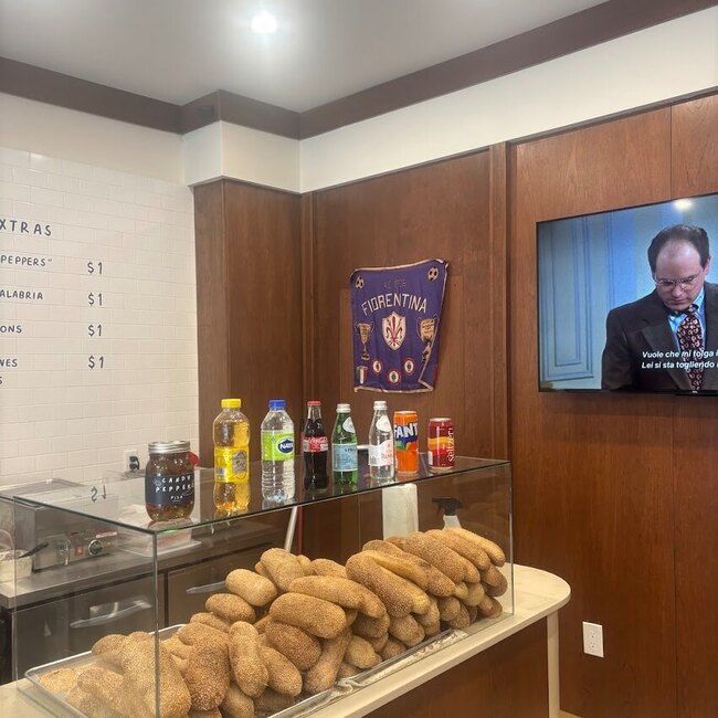 Pisa Panino Montreal Restaurant: Menu, Reviews & Reserve (2026)