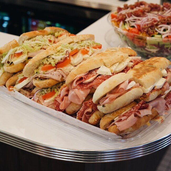 Ciccio's - Restaurants Livraison &agrave; Montr&eacute;al