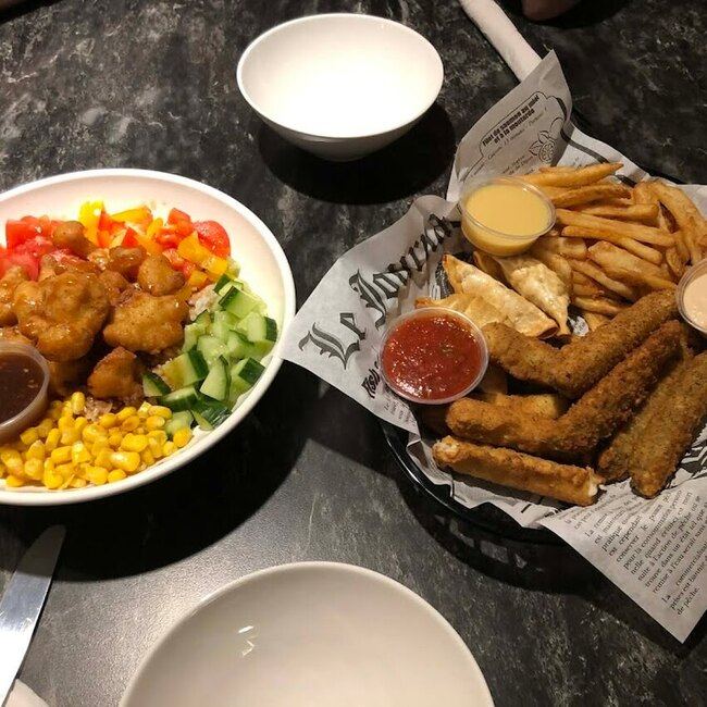 Le Joker Pub Ludique - Terrebonne/Lachenaie Pub Food