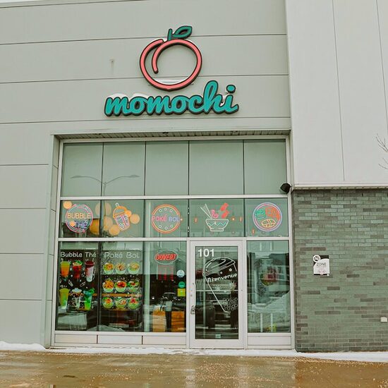 MOMOCHI Poké Bol & Bubble Thé - Restaurants in Montreal