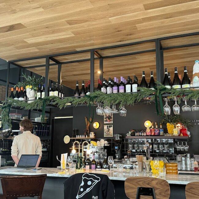 Pizz&eacute;ria NO.900 - Greater Montreal Open Monday Restaurants