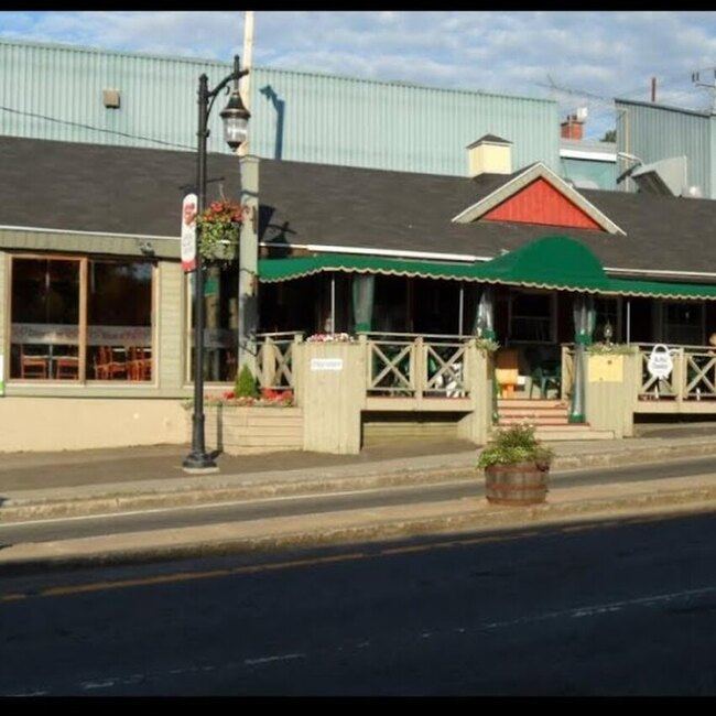 Au petit chaudron - Sainte-Ad&egrave;le Restaurants