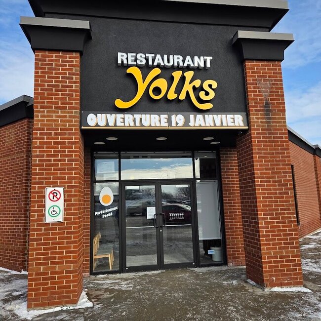 D&eacute;jeuners Yolks Breakfast - Dollard-des-Ormeaux Bagels Open Sunday