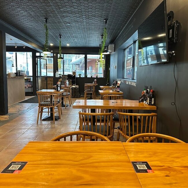 I AM PHO -  Restaurants Near: J7V6L7