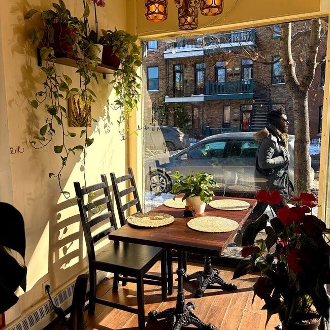 Café Marigold - Restaurants Cafés près de: H2H2B3