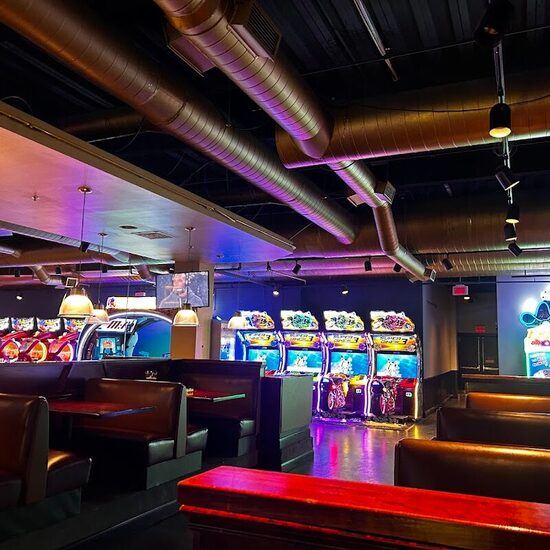 Willie's Clubhouse - Restaurants près de Théâtre Saint-Denis - H2X 3K2