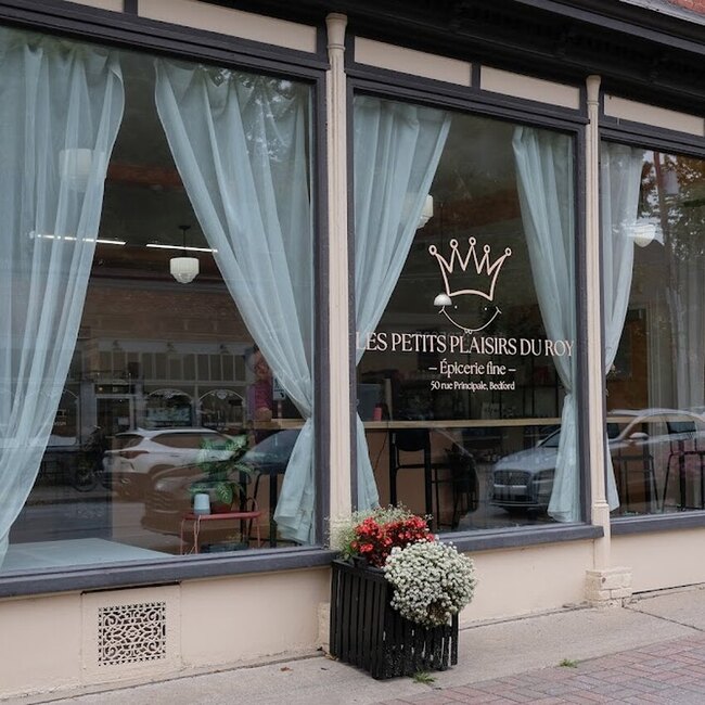 Les Petits Plaisirs du Roy Restaurant