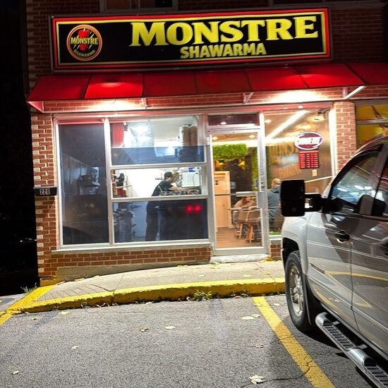Monstre Shawarma Pont Viau, Laval: Menu, Reviews & Reserve (2026)