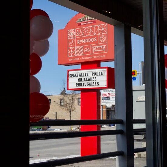 Romados - Grill, Poutine, Tea Restaurants in Vimont