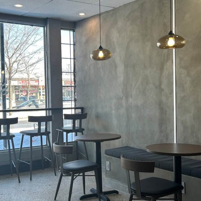Maison Caf&eacute; Restaurant