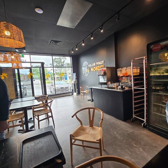 Poulet Royal - Restaurants pr&egrave;s de: J6X4E4