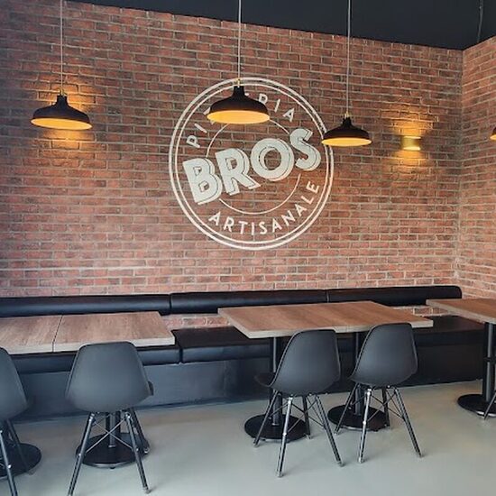 Pizzeria Bros - Breakfast, Pizza Restaurants in Montreal