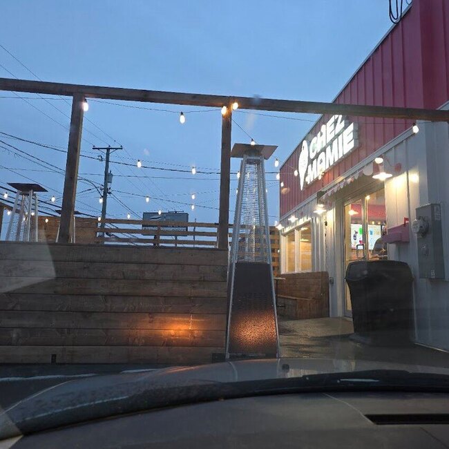 Crémerie Chez Mamie - Restaurants Commande en ligne, Livraison de Repentigny