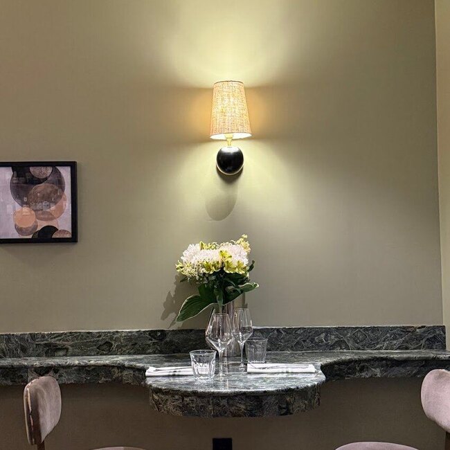 Restaurant Cameleon -  Restaurants Near: H2V4E4