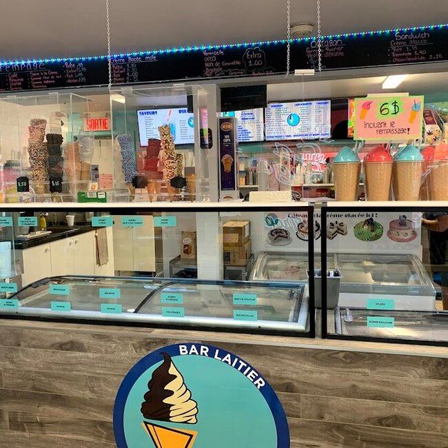 Bar Laitier Paradis Glace - Restaurants près de: J4J3X4