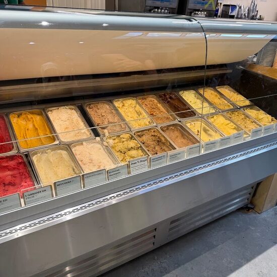 Iconoglace - Restaurants Cr&egrave;mes glac&eacute;es de Montr&eacute;al