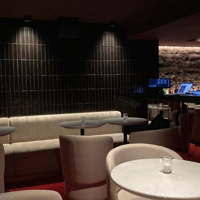Marilyn's -  Restaurants Near: H2X2S6